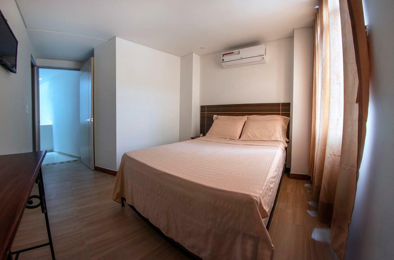 Hotel Tourmalet Кали Екстериор снимка
