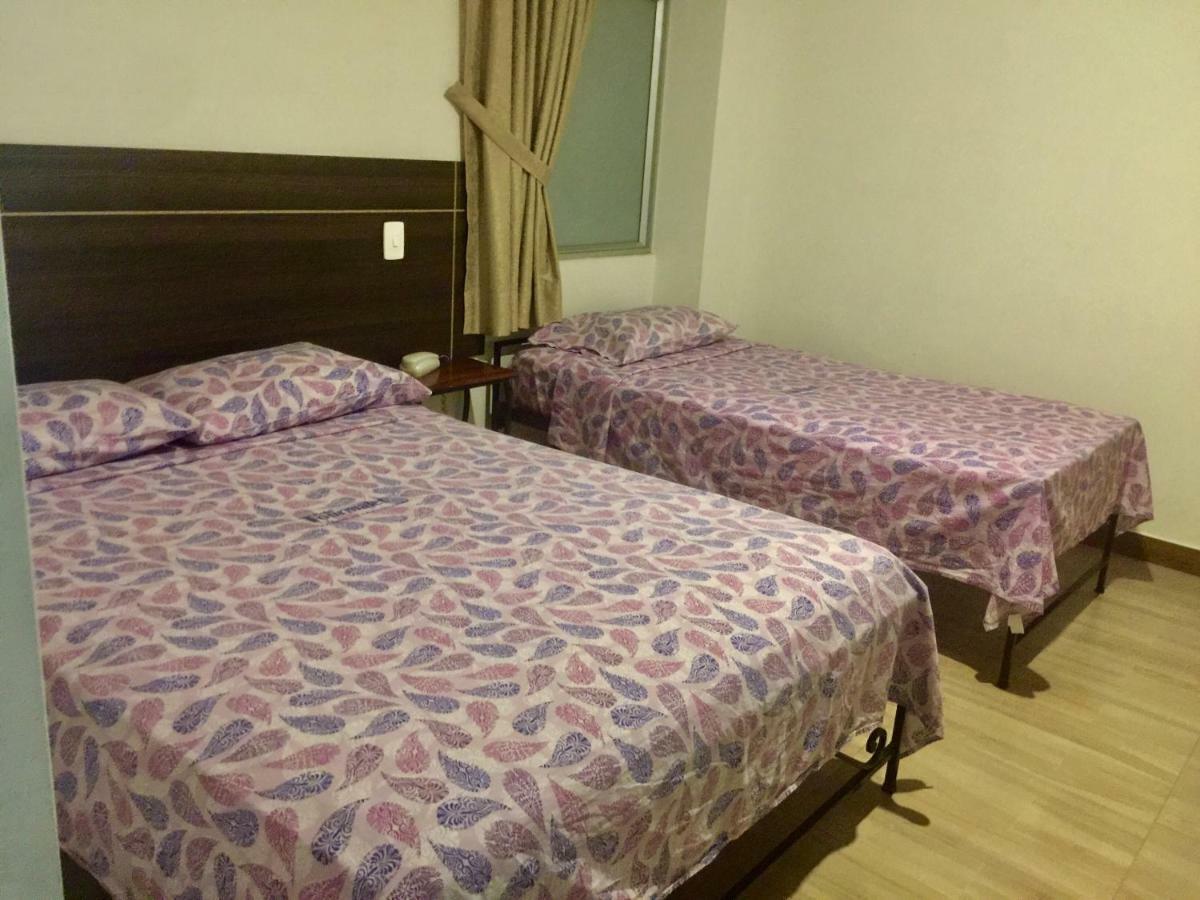 Hotel Tourmalet Кали Екстериор снимка